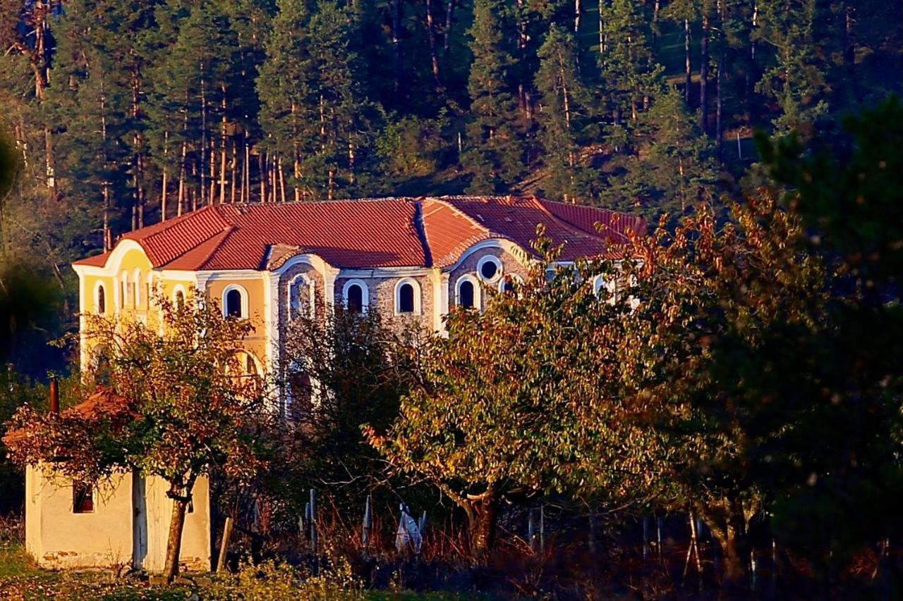 Готель Iliikova House Калофер Екстер'єр фото