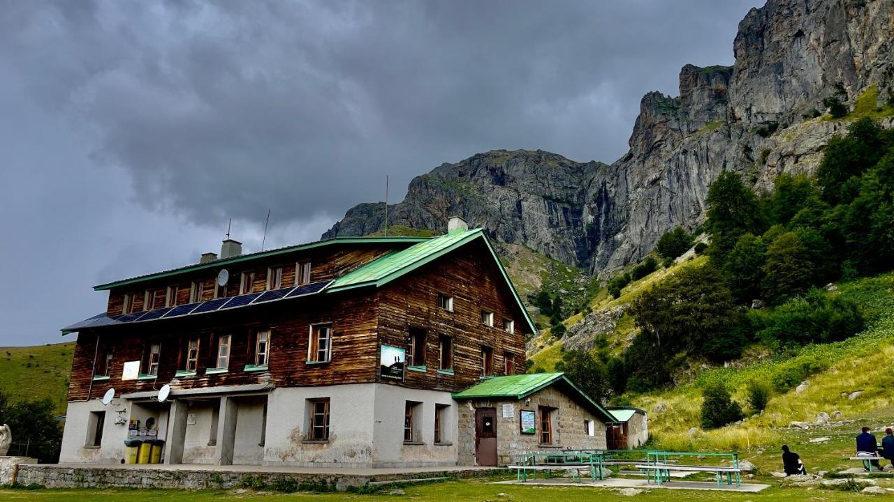Готель Iliikova House Калофер Екстер'єр фото